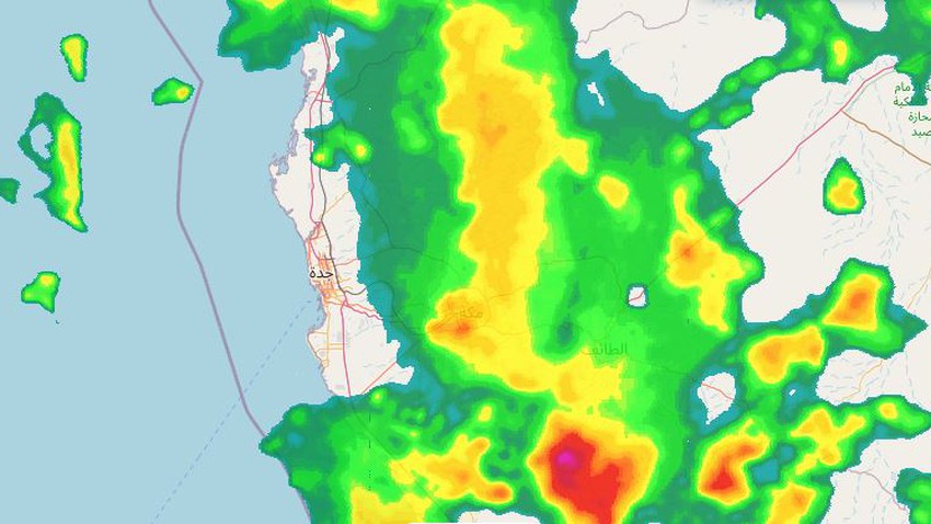 Update 8:00 pm: A belt of rain clouds is advancing towards the city of Jeddah, and rain is expected in the coming hours
