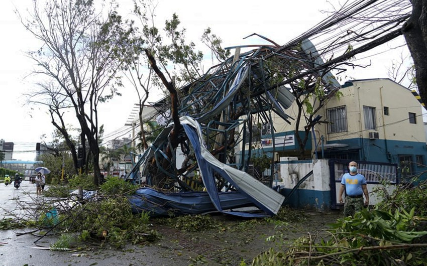 Des vidéos terrifiantes documentant le passage du typhon Ray sur les Philippines et l&#39;étendue des dégâts qu&#39;il a infligés au pays