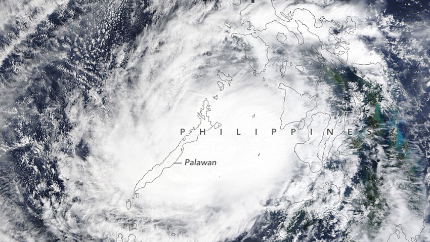 Le typhon Ray a dépassé les attentes et s&#39;est rapidement transformé en la tempête la plus violente qui ait frappé les Philippines cette année