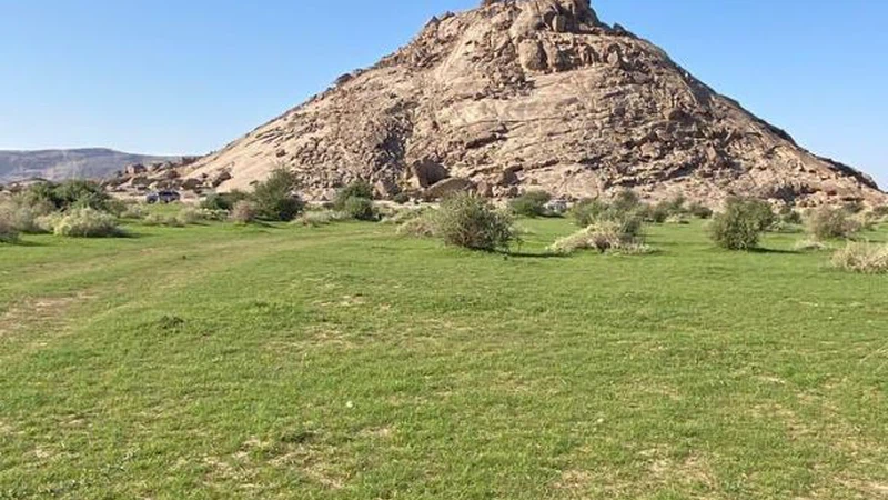 Saudi Arabia | In pictures.. Early spring adorns the Qatan Mountains ...