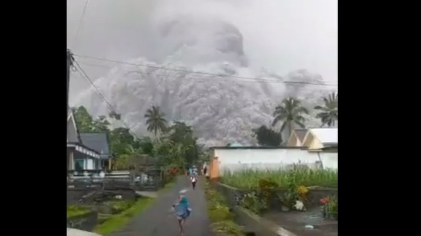 Indonesia&#39;s Semeru volcano kills at least 13 people, injures dozens
