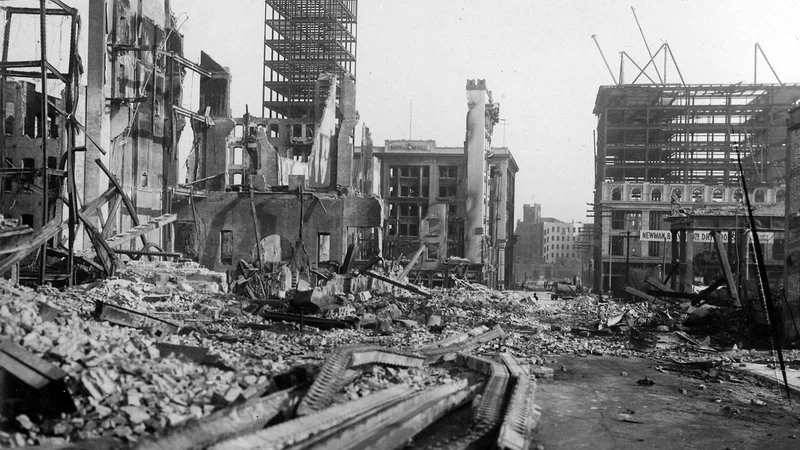 تعبيرية معايير سلامة جديدة لحماية المباني القديمة من الزلازل في لوس أنجلوس