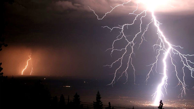 الثلاثاء : إتساع رقعة المناطق المتأثر  بحالة عدم الإستقرار الجوي القوية الثلاثاء : إتساع رقعة المناطق المتأثر  بحالة عدم الإستقرار الجوي القوية