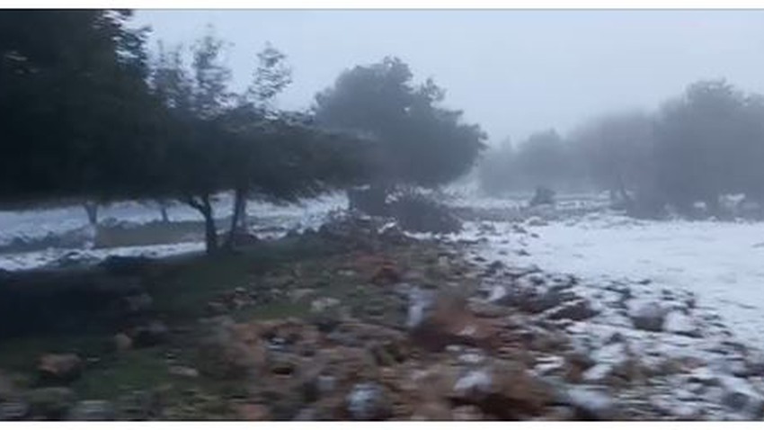 الأردن | بث مُباشر لتساقط الثلوج في مرتفعات جرش وعجلون مع مندوبي طقس العرب