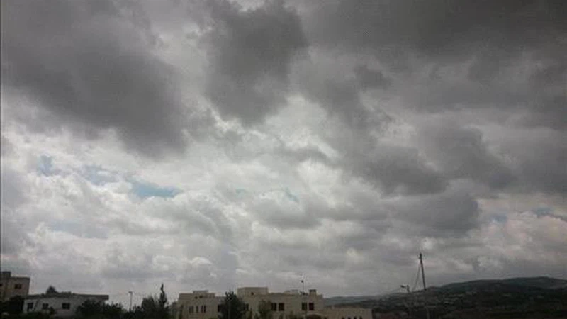 الأرصاد تتوقع انخفاضاً تدريجياً في الحرارة وأجواء خريفية