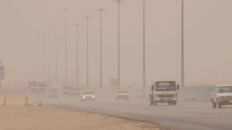 تنبيه : رياح مثيرة للغبار في أجزاء من المملكة يومي السبت و الأحد تنبيه : رياح مثيرة للغبار في أجزاء من المملكة يومي السبت و الأحد
