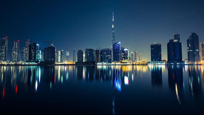 الإمارات - المركز الوطني | طقس صحو إلى غائم جزئيا نهاية الأسبوع وانخفاض على درجات الحرارة مطلع الأسبوع المُقبل
