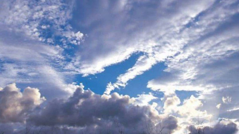 الثلاثاء | طقس مستقر نهارًا... وفرصة لزخات خفيفة من المطر ليلًا الثلاثاء | طقس مستقر نهارًا... وفرصة لزخات خفيفة من المطر ليلًا