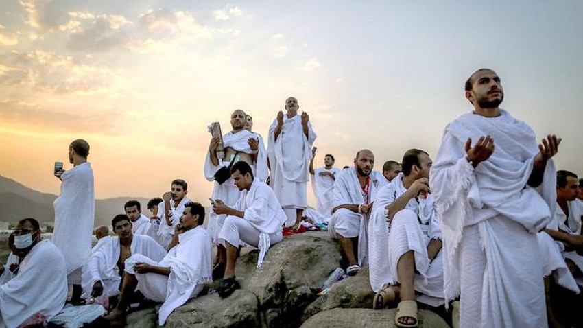 Day of Arafa | Stable weather in Mina and Mount Arafat, and the temperature is in the early forties