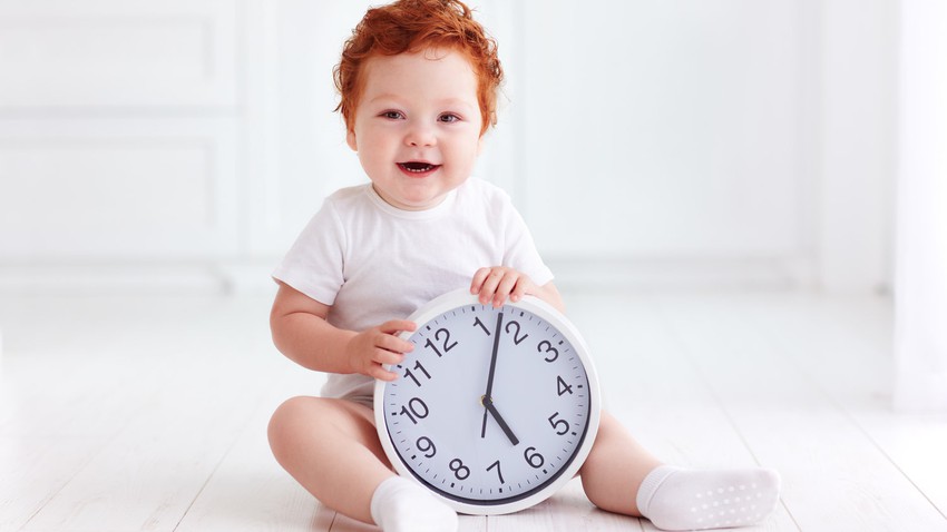 التوقيت الشتوي يبدأ قريبا: كيف نهيئ أطفالنا لتغير ساعات النوم؟