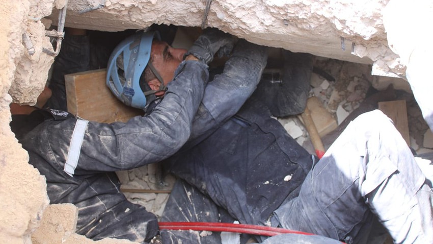 Public Security: A child under a year old was found alive under the rubble of Al-Weibdeh building