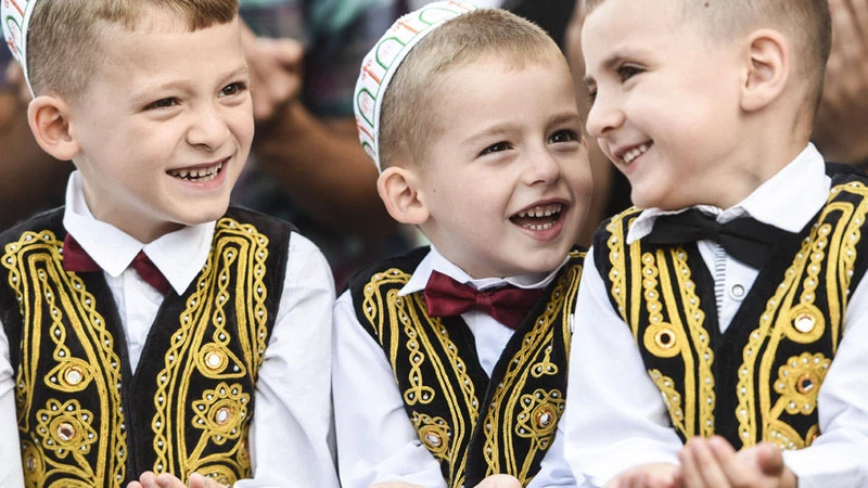 أطفال كوسوفو في العيد كيف هي أجواء رمضان في كوسوفو؟