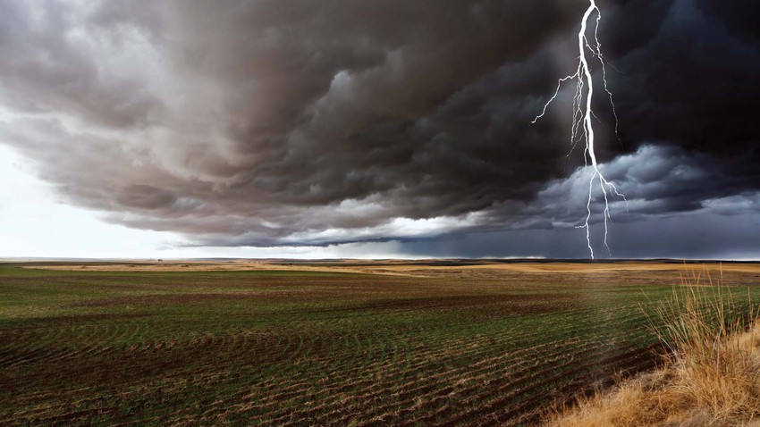 العواصف الرعدية – كيف تنشأ وما هي أنواعها