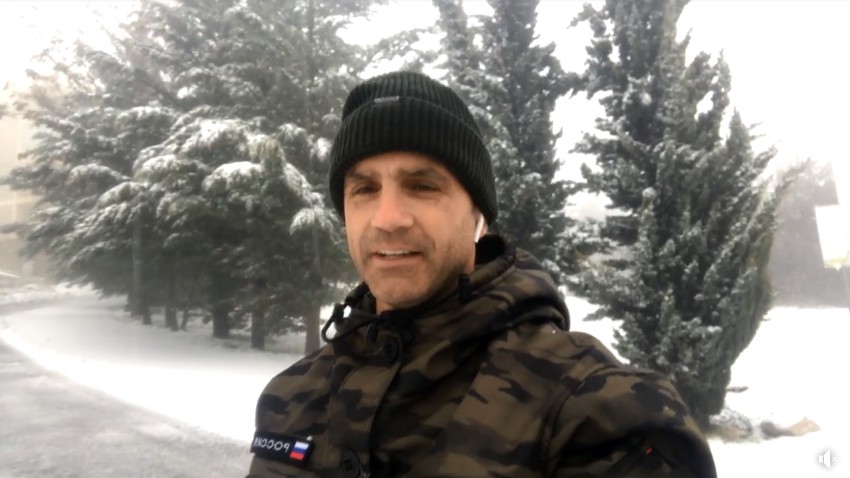diffusion en direct | Scènes de chutes de neige et atmosphère particulière des montagnes libanaises avec notre collègue Joe Al-Qarih | mercredi 19-1-2022