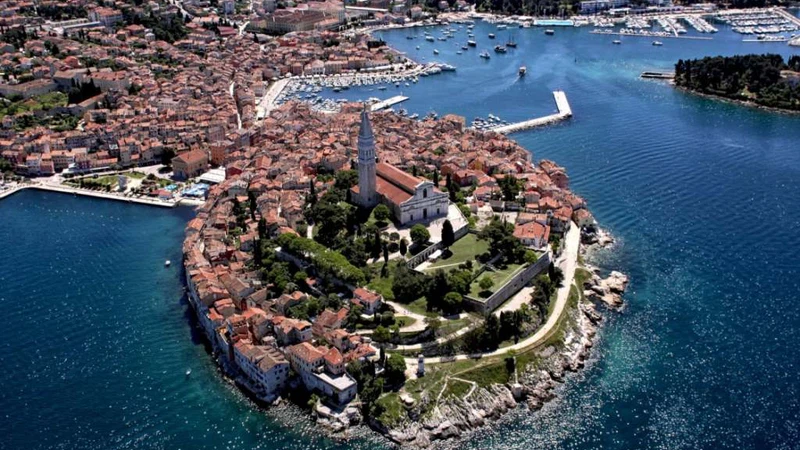 مدينة بولا تعرف على أستريا في كرواتيا.. و7 أماكن ينبغي عليك زيارتها