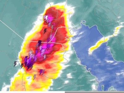 Weather update: Cumulus clouds affecting several areas and moving towards Kuwait City in the coming time.