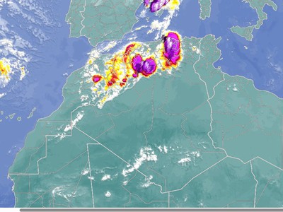 Maghreb/Météo : De fortes pluies et des éclairs affectent actuellement ces zones, et davantage de pluie sont attendues demain.