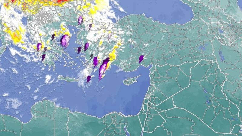 تأثيرات العاصفة المطرية تطال بعض دول الحوض الشرقي للبحر الأبيض المتوسط | عرب تايم تأثيرات العاصفة المطرية تطال بعض دول الحوض الشرقي للبحر الأبيض المتوسط | عرب تايم