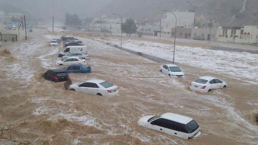 Urgent | Oman Police announces the registration of 3 deaths so far at Al-Monsoon, including two children