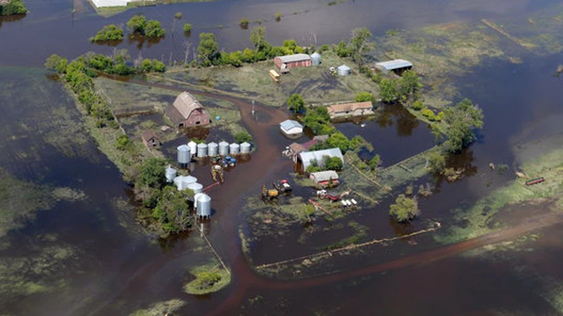 إعلان حالة الطوارىء بمدينة ساسكاتشوان الكندية جراء الفيضانات إعلان حالة الطوارىء بمدينة ساسكاتشوان الكندية جراء الفيضانات