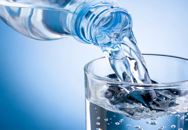 أضرار قلة شرب الماء وأعراض نقص الماء