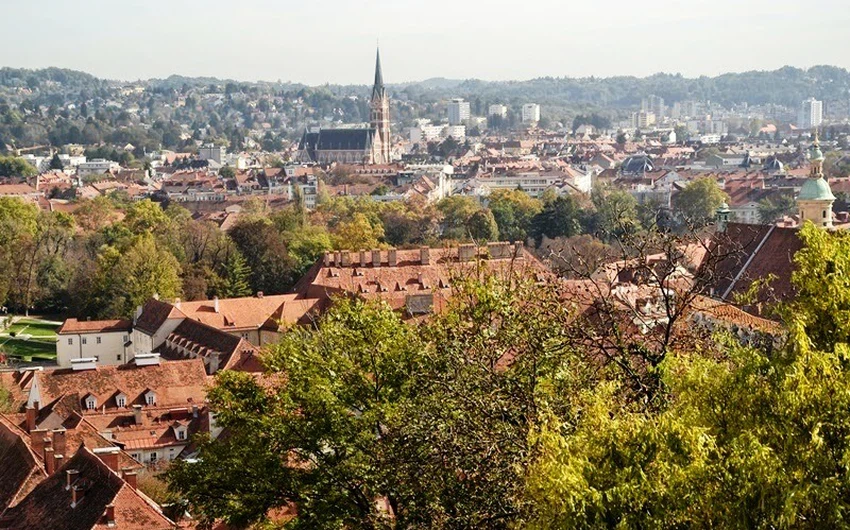 Graz, the jewel of Austrian cities, takes the most amazing pictures