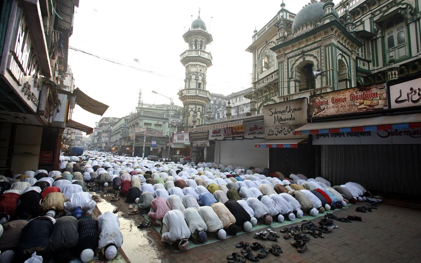 صلاة العيد في مومباي الهندية