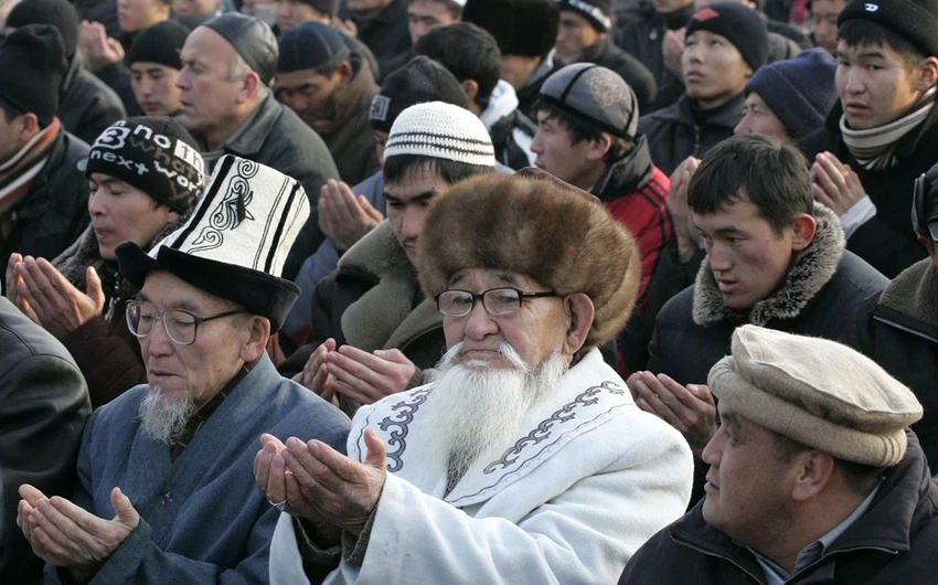 أداء صلاة العيد في قيرغيزستان