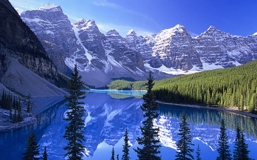Watch the secrets of Canadian Alberta.. Moraine Lake