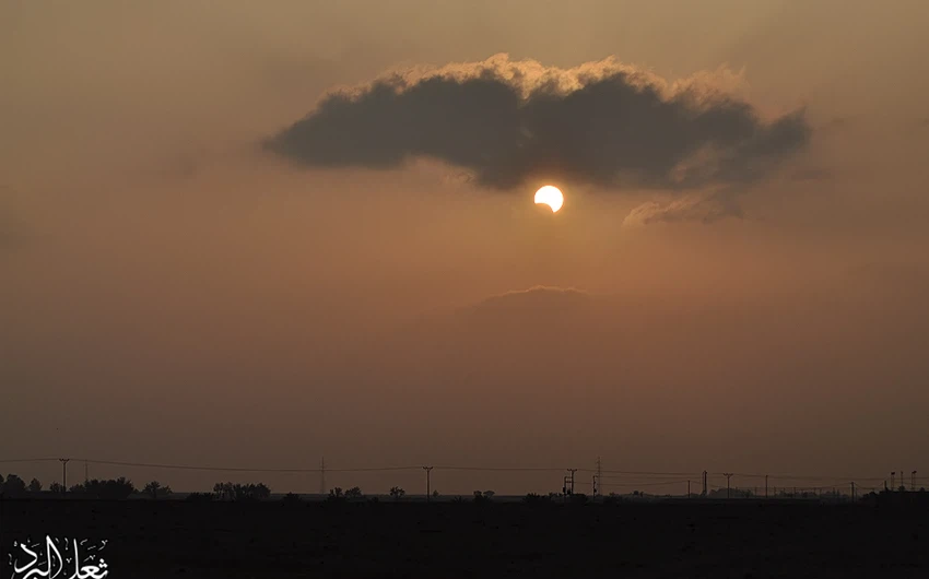 بالصور : 15 لقطة احترافية لكسوف الشمس وسط الغيوم في القصيم
