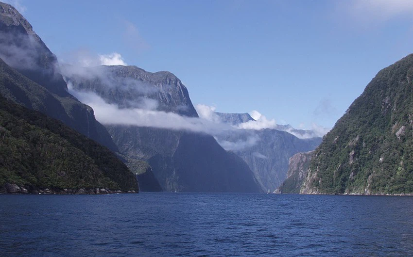 بالصور: نيوزلندا طبيعة وسهول وبحار تخطف الأنظار 