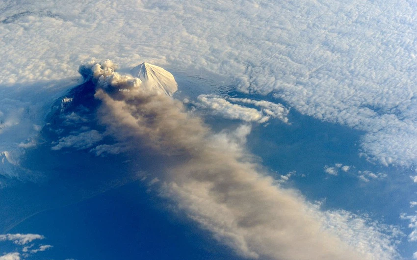 ثوران بركان بافلوف يوم 18-5-2013