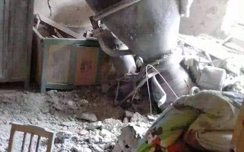 بالصور:  جزء من محرك صاروخ يسقط ويحطم منزلا في الصين