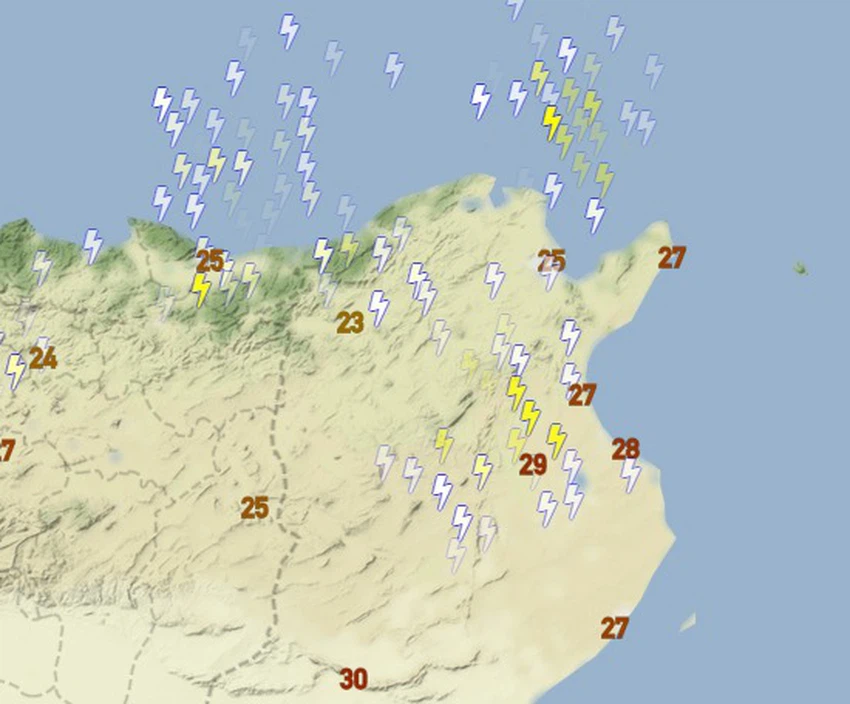 عواصف رعدية قوية في تونس