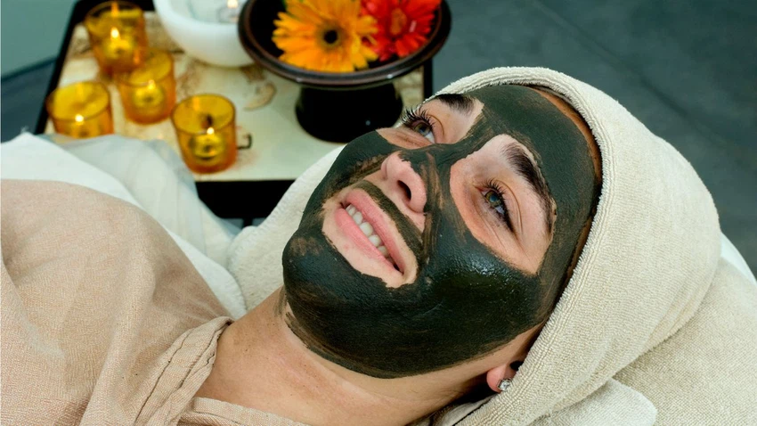 جزر الملح في البحر الميت .. أسرار وعجائب مذهلة بانتظارك طقس العرب