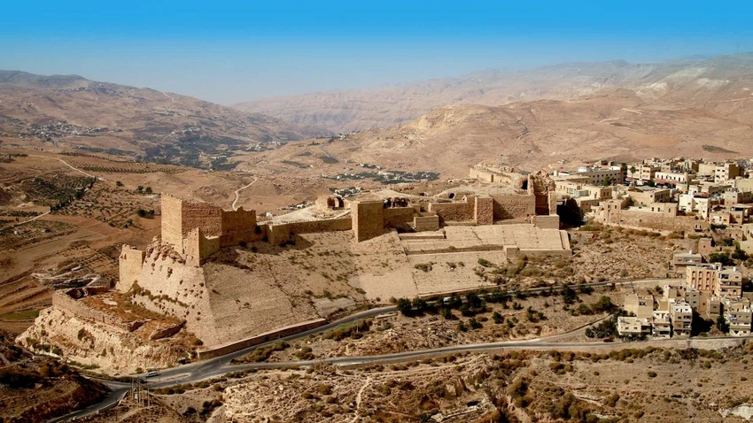 7 مغامرات شيقة بانتظارك في الأردن .. خطط لرحلتك الآن ولتكن وجهتك الأولى وادي رم!